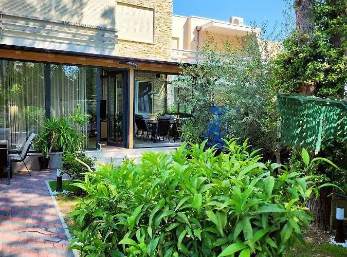 Gjiri I Lalzit - Lura 3 - Sanmia 3 Bedroom *