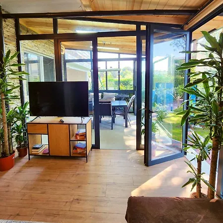 Gjiri I Lalzit - Lura 3 - Sanmia 3 Bedroom Ferienhaus *