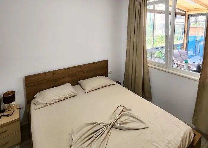 Gjiri I Lalzit - Lura 3 - Sanmia 3 Bedroom